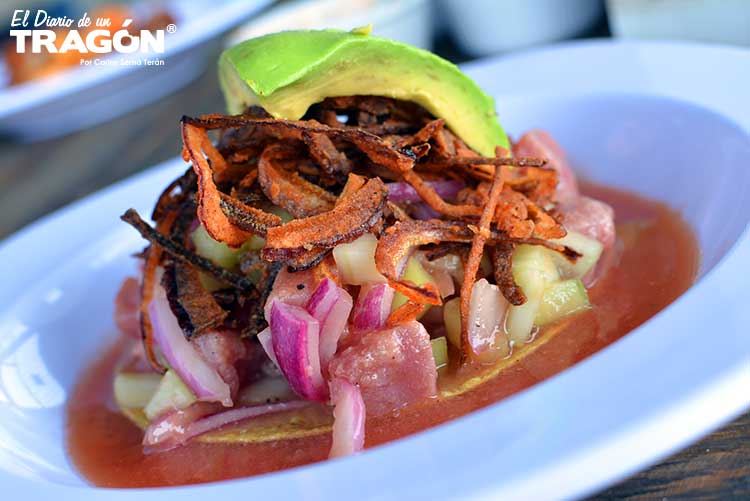 Ceviche y Medio